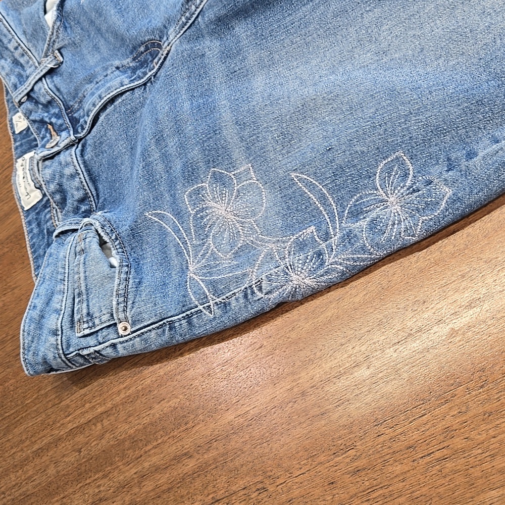 Lucky Brand Lolita Skinny Embroidered Jeans 25" Inseam - Picture 11 of 14
